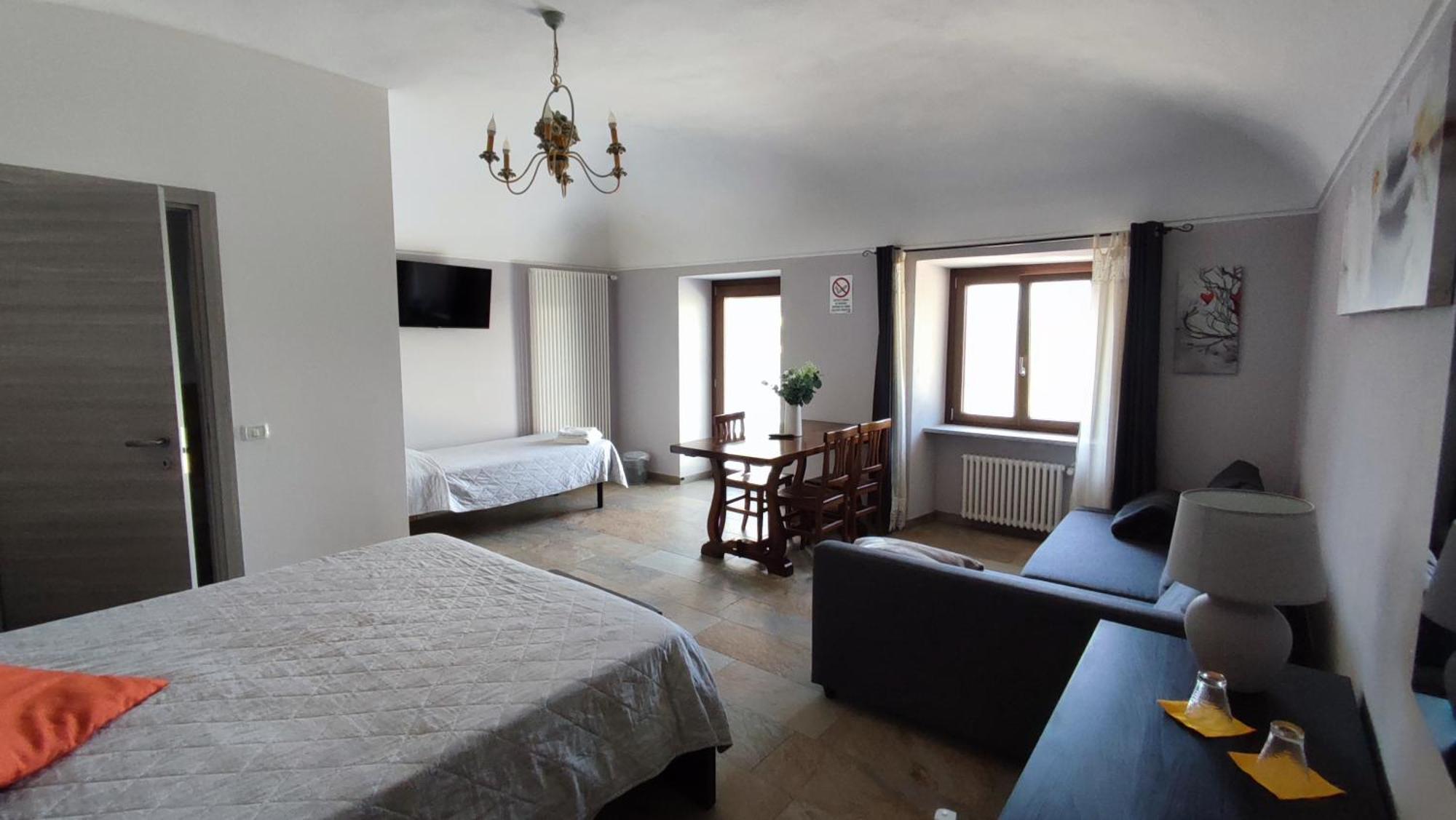 Bed and Breakfast Nautica Tarello - Casa Ena Beb Вивероне Экстерьер фото