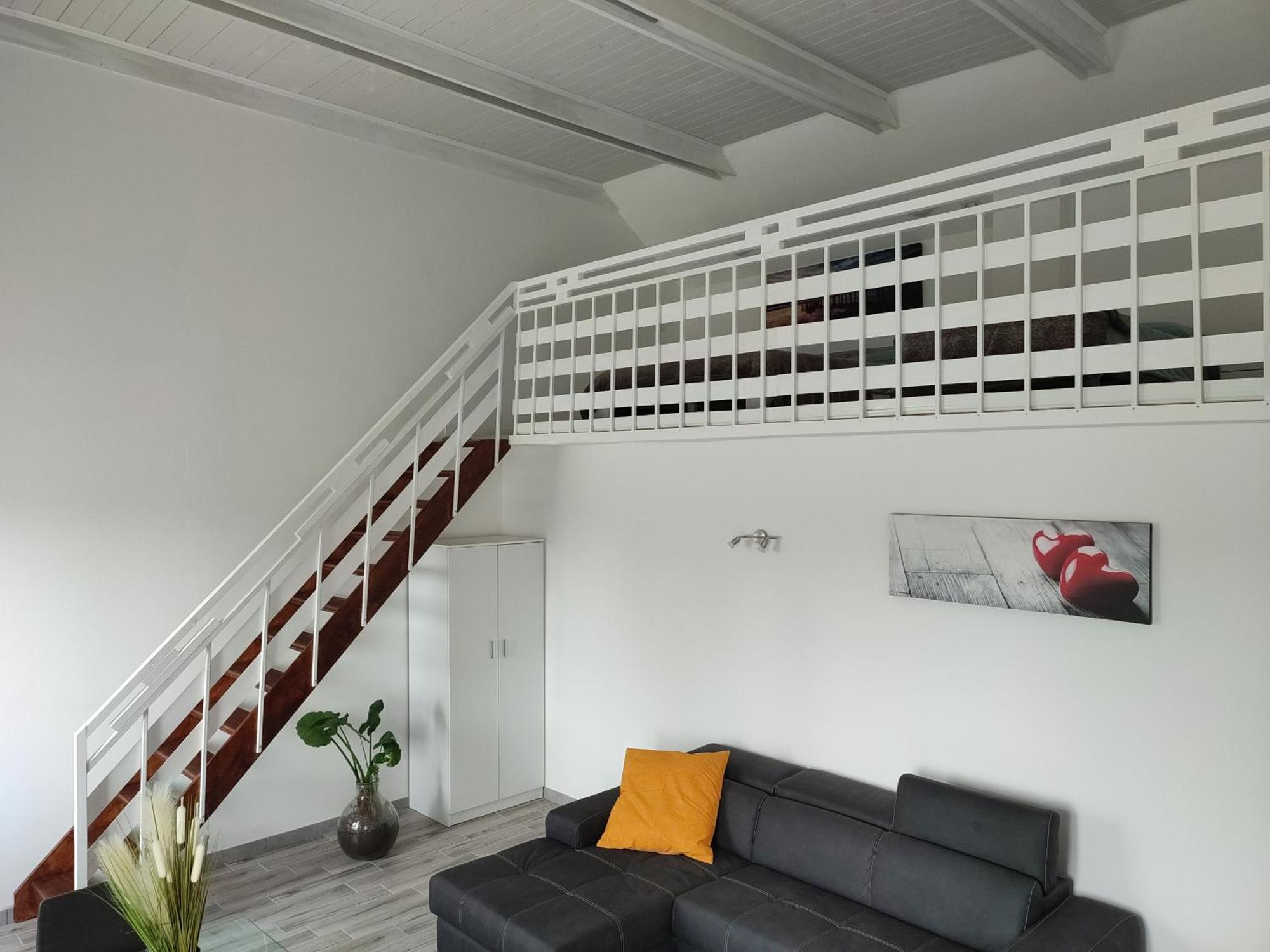 Bed and Breakfast Nautica Tarello - Casa Ena Beb Вивероне Экстерьер фото