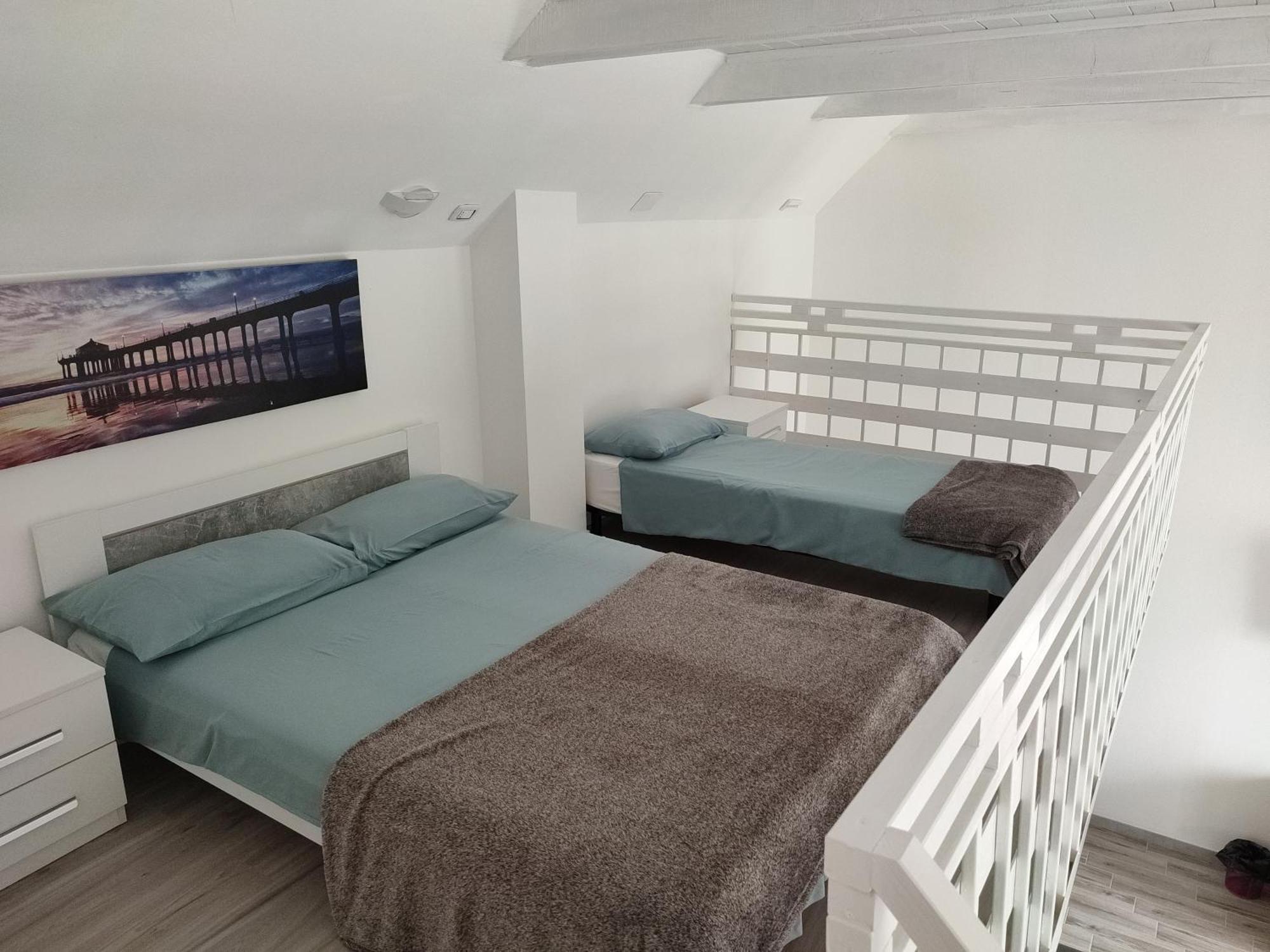 Bed and Breakfast Nautica Tarello - Casa Ena Beb Вивероне Экстерьер фото