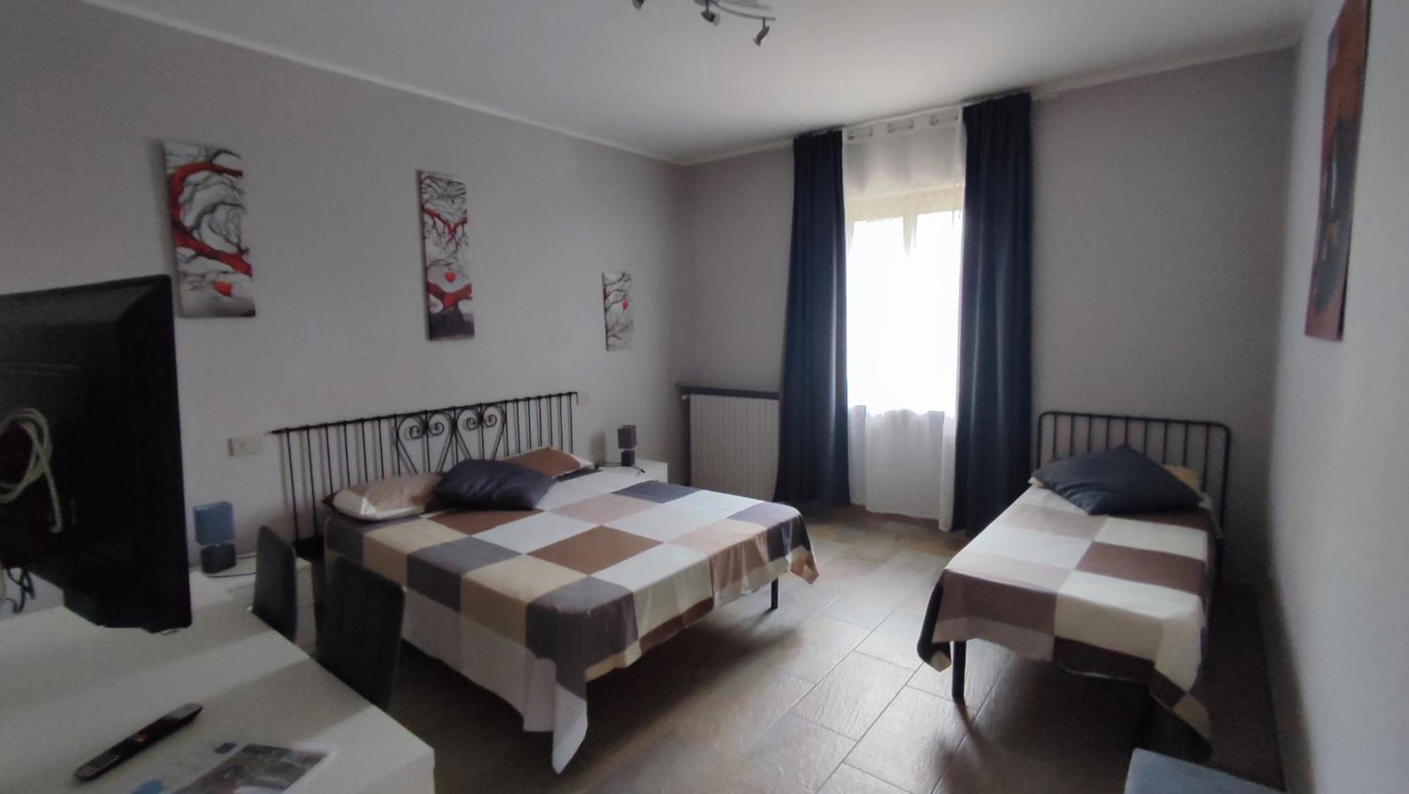 Bed and Breakfast Nautica Tarello - Casa Ena Beb Вивероне Экстерьер фото